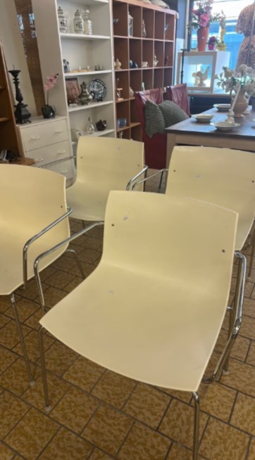 tweedehands stoelen de bilt